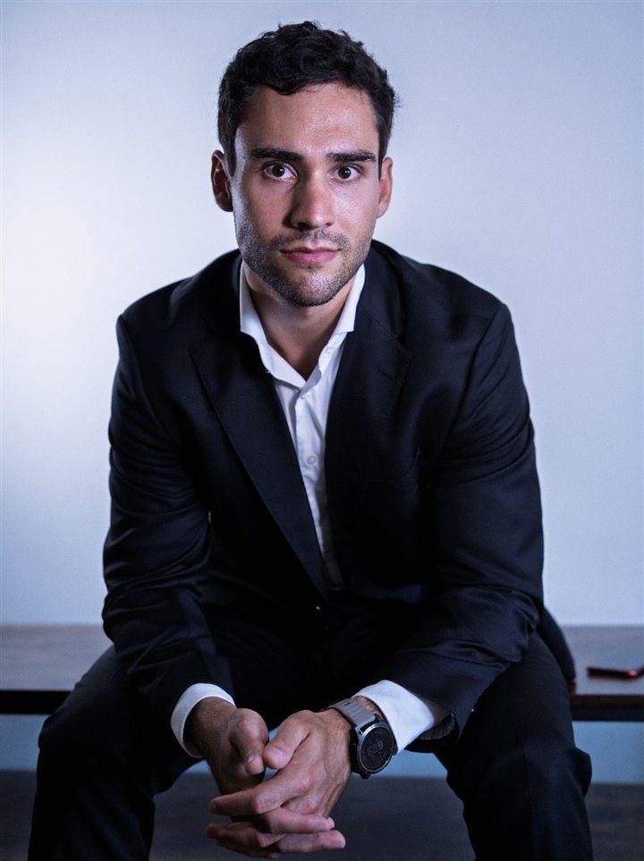 Iman Gonzalez Prada, Gründer von FinReg Swiss